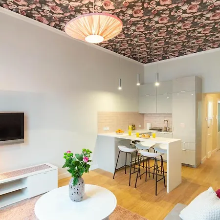 Glamorous And Brand New 2 Bedroom Krakow Exterior photo